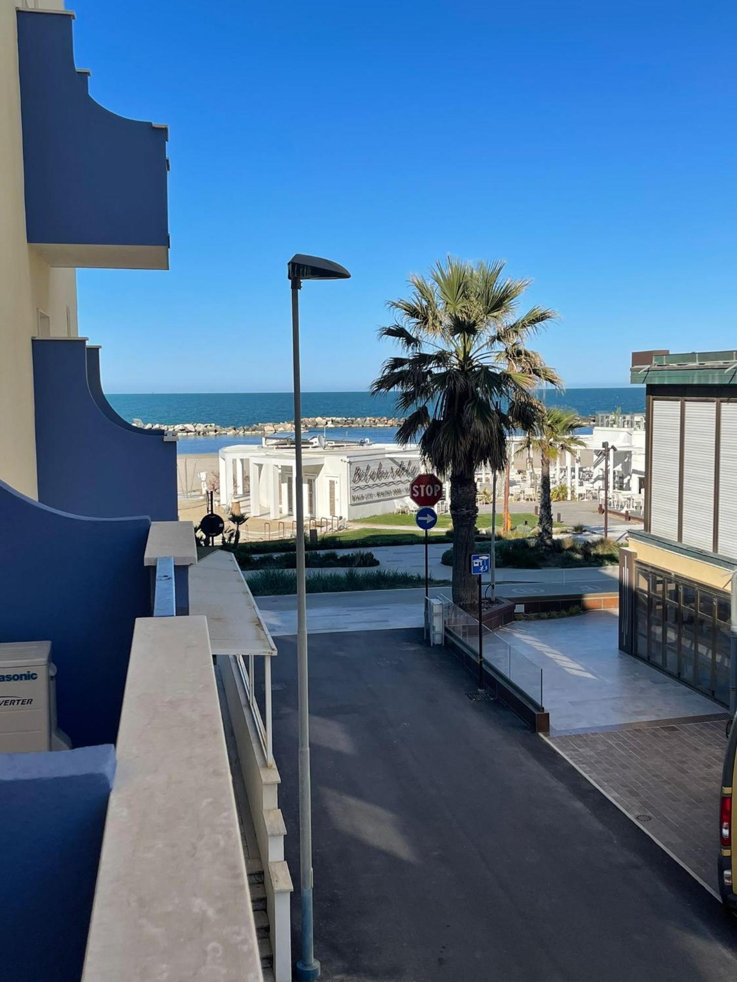 Hotel Ideal Rimini Exterior foto